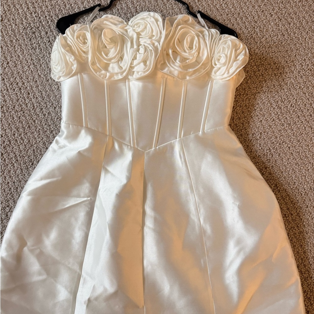 Eliya the label White Floral Dress - Picture 3 of 5